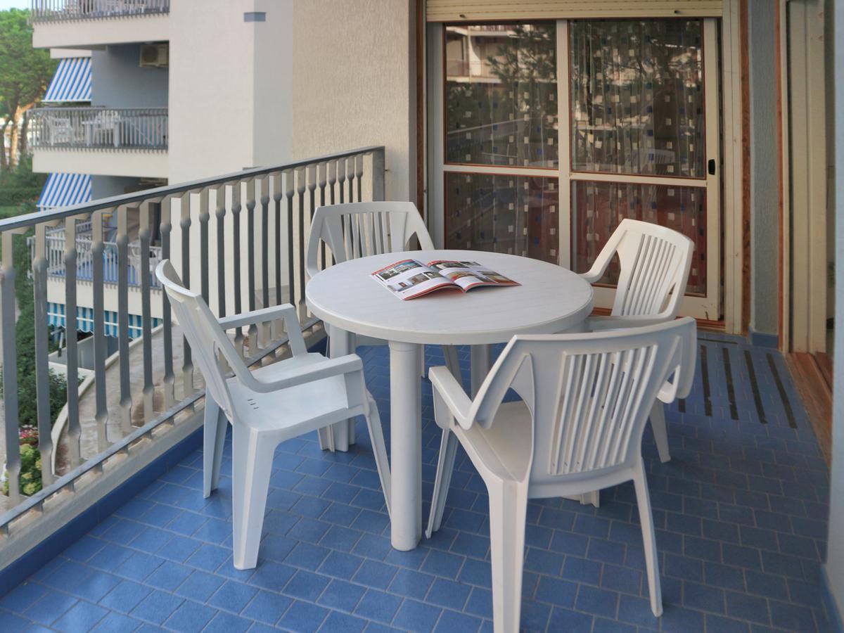 Marco Polo Apartman Lignano Sabbiadoro Kültér fotó