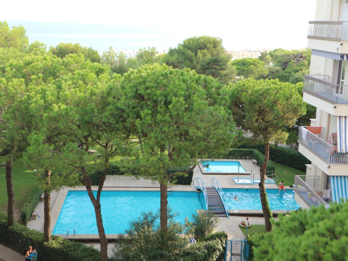 Marco Polo Apartman Lignano Sabbiadoro Kültér fotó