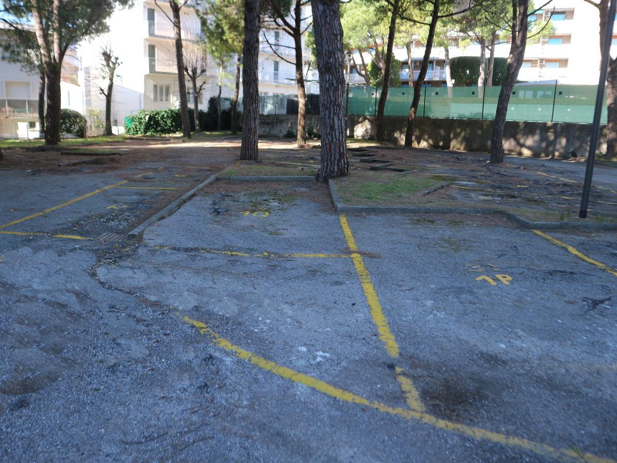 Marco Polo Apartman Lignano Sabbiadoro Kültér fotó